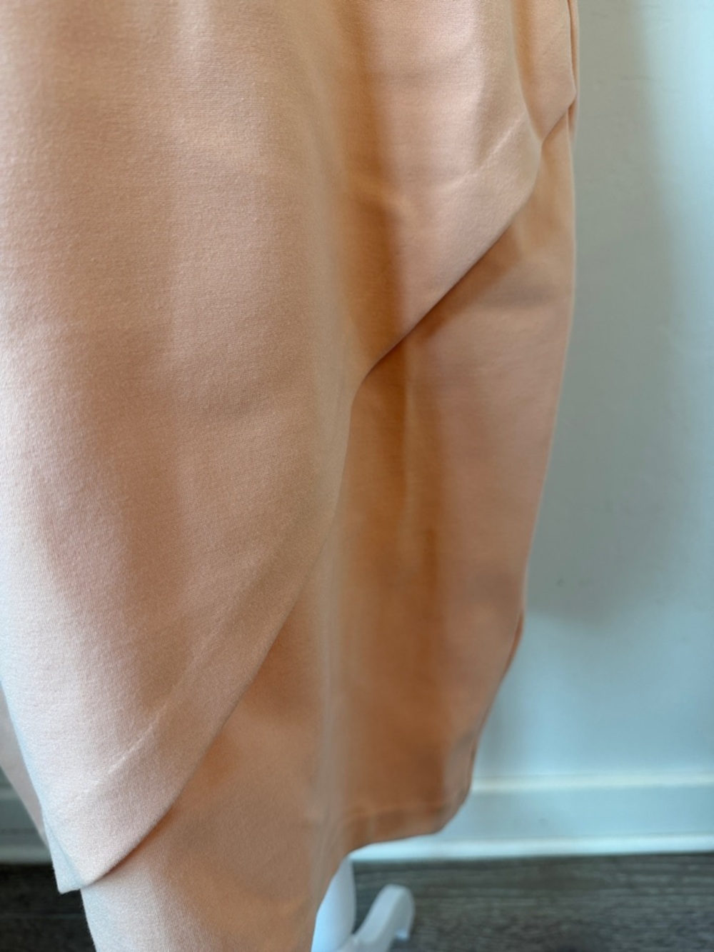 NWT Express Peach Tulip Dress - Picture 2 of 7